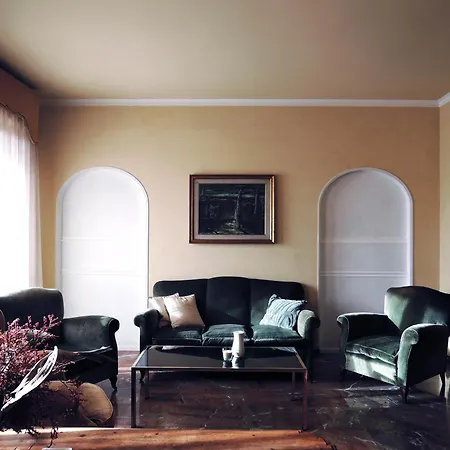 Spacious And Very Bright With View Appartement *